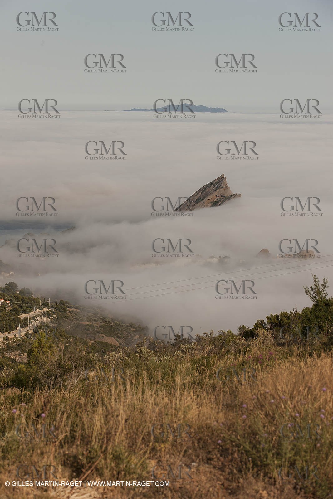 18 07 2012 - La Ciotat (FRA ) - Unusual foggy conditions