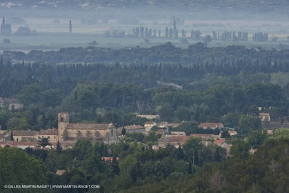 June 24th 2008 - Maussane (FRA,13) - Alpilles hills landscapes
