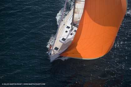 Crusing monohull sailing