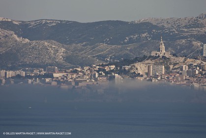 30 06 2011 - Marseille (FRA,13) - local Fog called la nèble