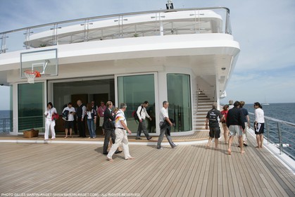 17 05 2007-Valencia (Spain)- 32nd America's Cup - Louis Vuitton Cup - Semi-final - Day 4 - San Francisco event presentation to Syndicate representative onboard Rising Sun