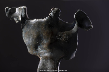 19 02 2020, Marseille, (FRA,13), Oeuvre de Germaine Richier, Homme de la nuit n°1 1954, Bronze patiné foncé, Numéroté EA, Fondeur L. Thinot, Paris, 27,5 x 20,4 x 9 cm, Collection particulière