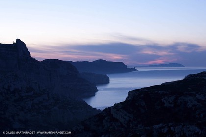 04 04 2009 - Marseille (FRA, 13) - Les Calanques vues depuis le sommet du Baou rond (Hauteurs Sormiou)
