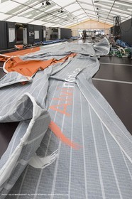 08 11 2014, Capetown (ZAF), Volvo Ocean Race 2014-15, Team Alvimedica, Nursing the boat