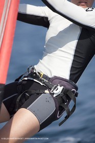 20 04 2010 - Hyères (FRA,83) - SOF 2010 - ZHIK Team - RSX women - Marina Alabau