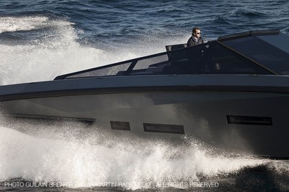 11 11 2009 - Saint Jean Cap Ferrat (FRA,06) Wally Yachts - Wallypower 55