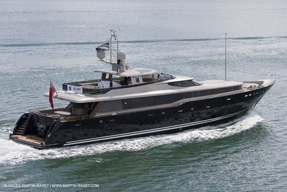 29 01 2009 - Auckland (NZL) -  Louis Vuitton Pacific Series - BMW ORACLE Racing - Training