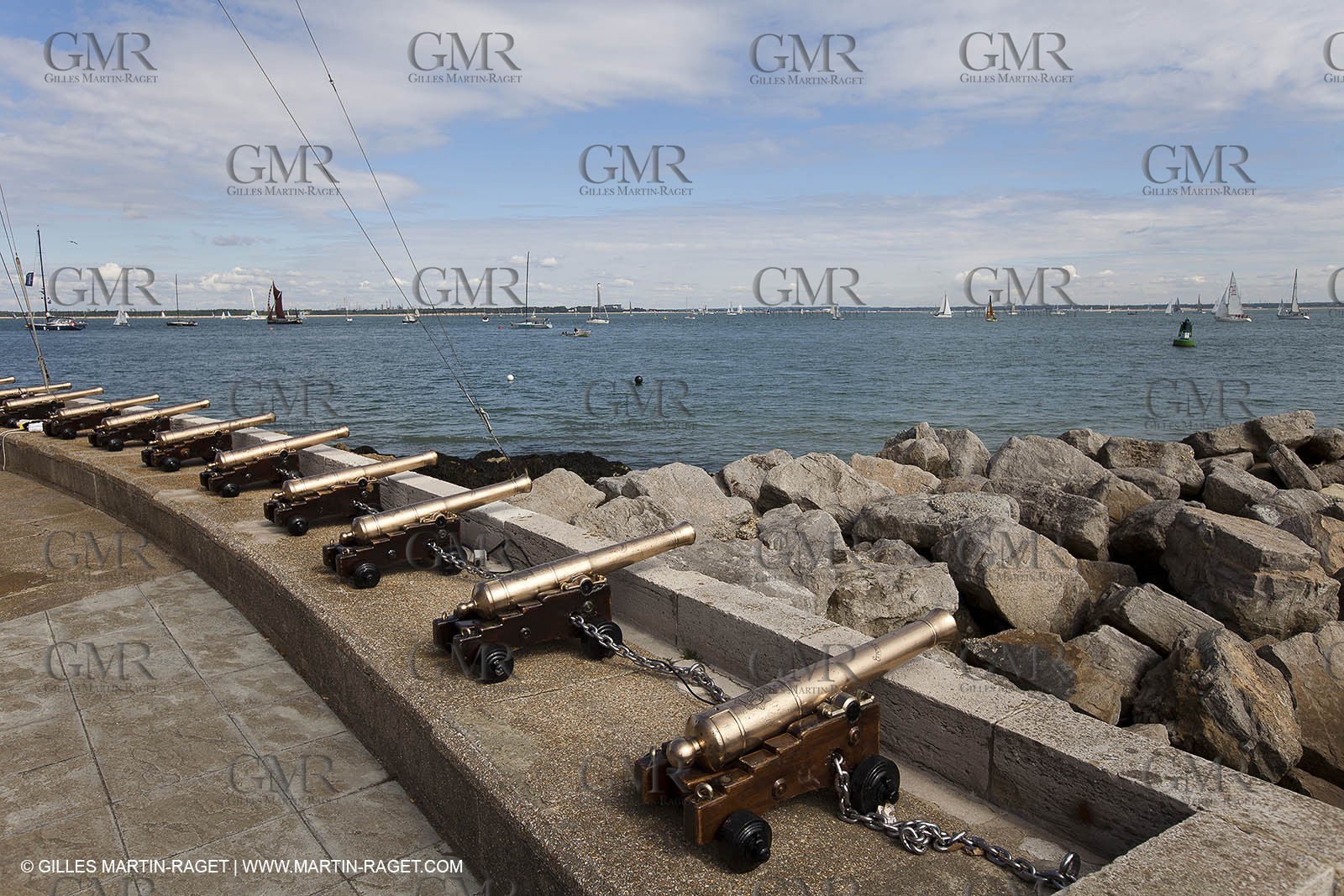 02 08 2010 - Cowes (UK, IOW) - The 1851 Cup -  BMW ORACLE Racing - Training Day.