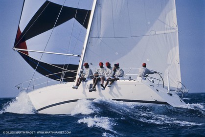 sailing, cruising, monohull under sails