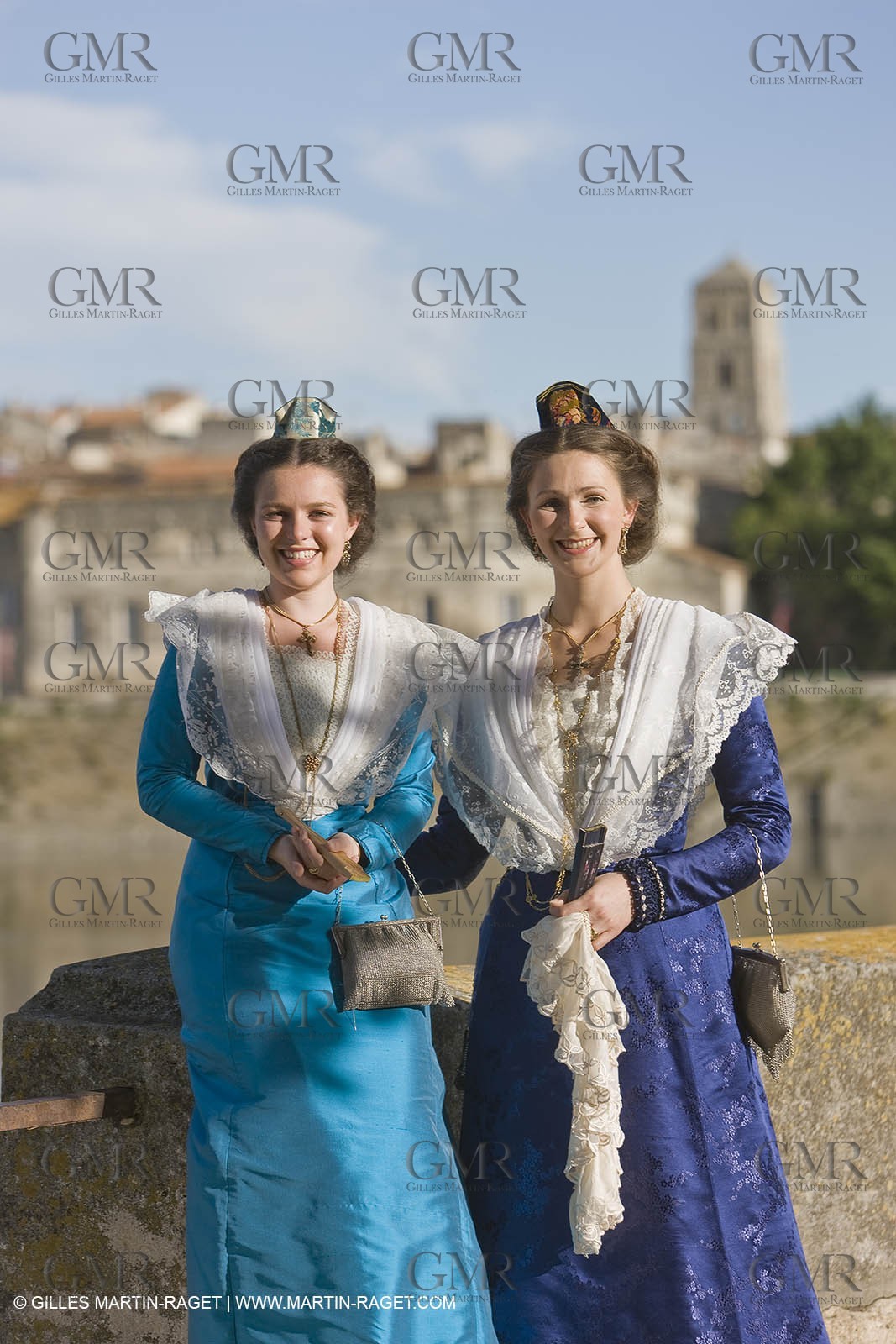 17 juin 2008 - Arles (Fra,13) - two queen if Arles, Caroline Serre et Nathalie Chay