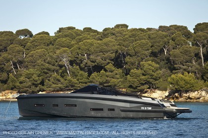 11 11 2009 - Saint Jean Cap Ferrat (FRA,06) Wally Yachts - Wallypower 55