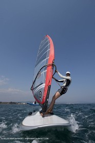 20 04 2010 - Hyères (FRA,83) - SOF 2010 - ZHIK Team - RSX women - Marina Alabau