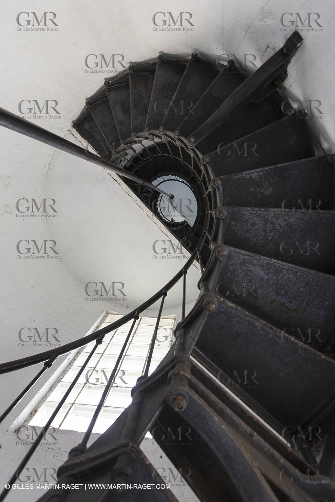 02 07 2013 - San Francisco (USA,CA) - 34th America's Cup - Setting up the LiveLine Media on Alcatraz