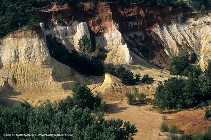 Vaucluse (FRA,84), Les villages du Luberon