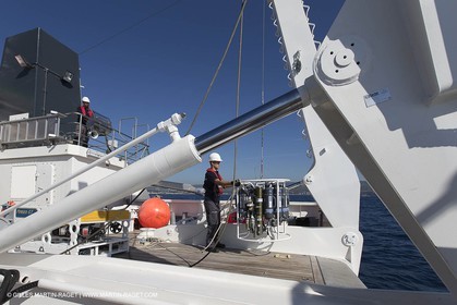 11 09 2014 - la Ciotat (FRA,13) - onboar Al Azzizi, oceanographic research ship buit by H2X boat yard, measure devices manipuation