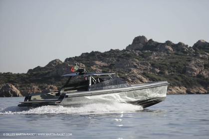 16 07 2007 - Portisco (Italie, Sardaigne) - Wally Power 47 millesime 2007