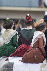 Arlésiennes en costume - Fête des Gardians - Arles
