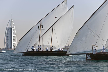 20 11 2010 - Dubai (UAE) - Dubai Louis Vuitton Trophy - Courses de boutres traditionnels pour les équipes engagées