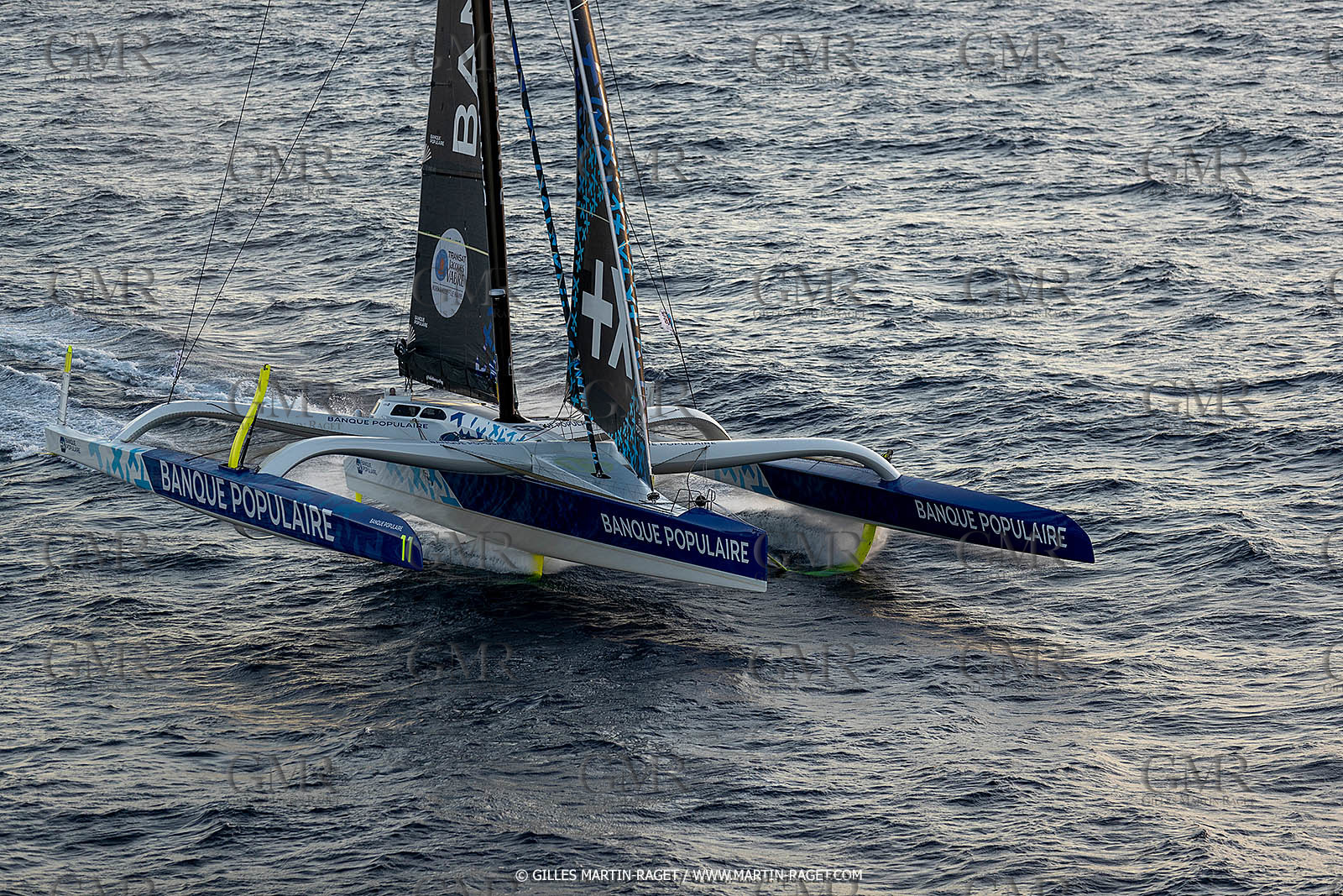 Banque Populaire devant Marseille