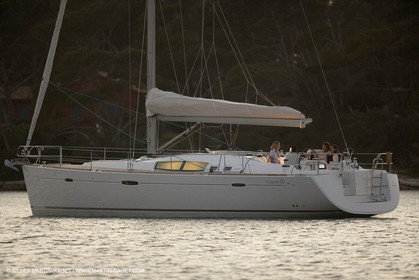 Cruising monohull mooring