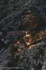 Décembre 2009 - Marseille (FRA) - Les Calanques - Morgiou vue depuis le Belvédère de Sugiton