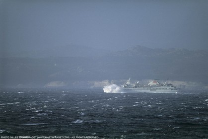 France, Provence, Marseille, Port de commerce, opérations portuaires, métiers de la mer