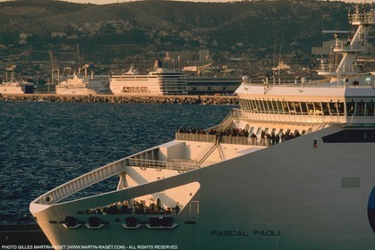 France, Provence, Marseille, Port de commerce, opérations portuaires, métiers de la mer