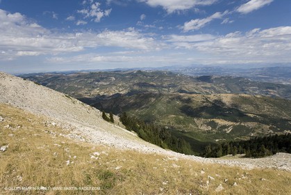 19 08 07 - Haute Provence, Paysages vus depuis le sommet de la montagne de Lure (FRA, 04)