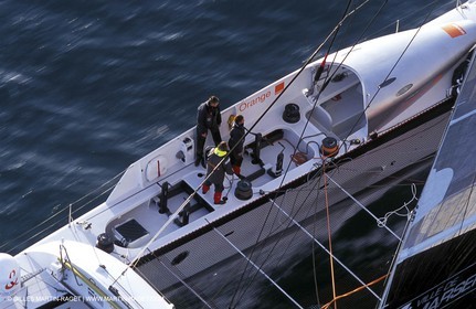 Orange II - Trophée Jules Verne 2004 - Ouessant - 1er passage de ligne