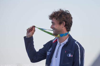 14 08 2016, Rio de Janeiro (BRA), 2016 Olympic Games, Sailing, RSX Men medal ceremony, Pierre Le Coq (FRA) bronze medal