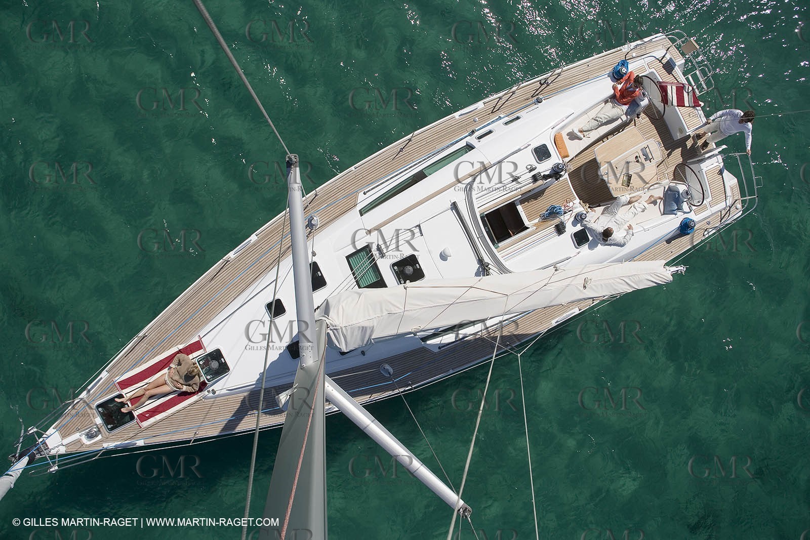 Cruising monohull mooring