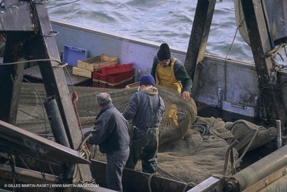 Monde maritime, Pêche, pêcheurs, bateaux de pêche, Marine world, fishing, fishermen, fishing boats