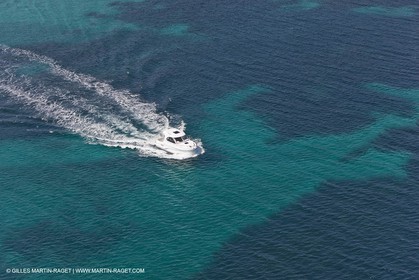 16 04 2008 - Porquerolles (Fra, 83) - Beneteau - Antares 8