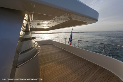 11 06 2007 - Valencia (Spain) - Bradley, super yacht catamaran dessiné par Gilles Vaton et construit par H2X à la Ciotat (France)