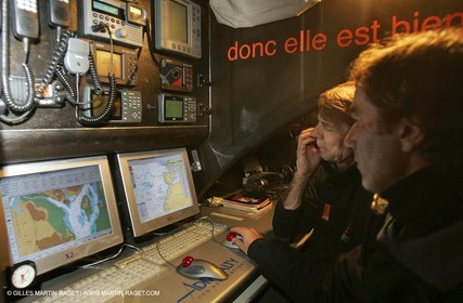 Orange II - Jules Verne Trophy - Training off Lorient - Bruno Peyron + Roger Nilson