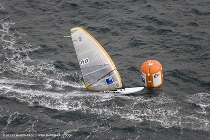 26 04 2007 - 2007 Semaine Olympique Française - Hyères (South of France) - Day 5 - Team France - RS:X - Huguet Nicolas
