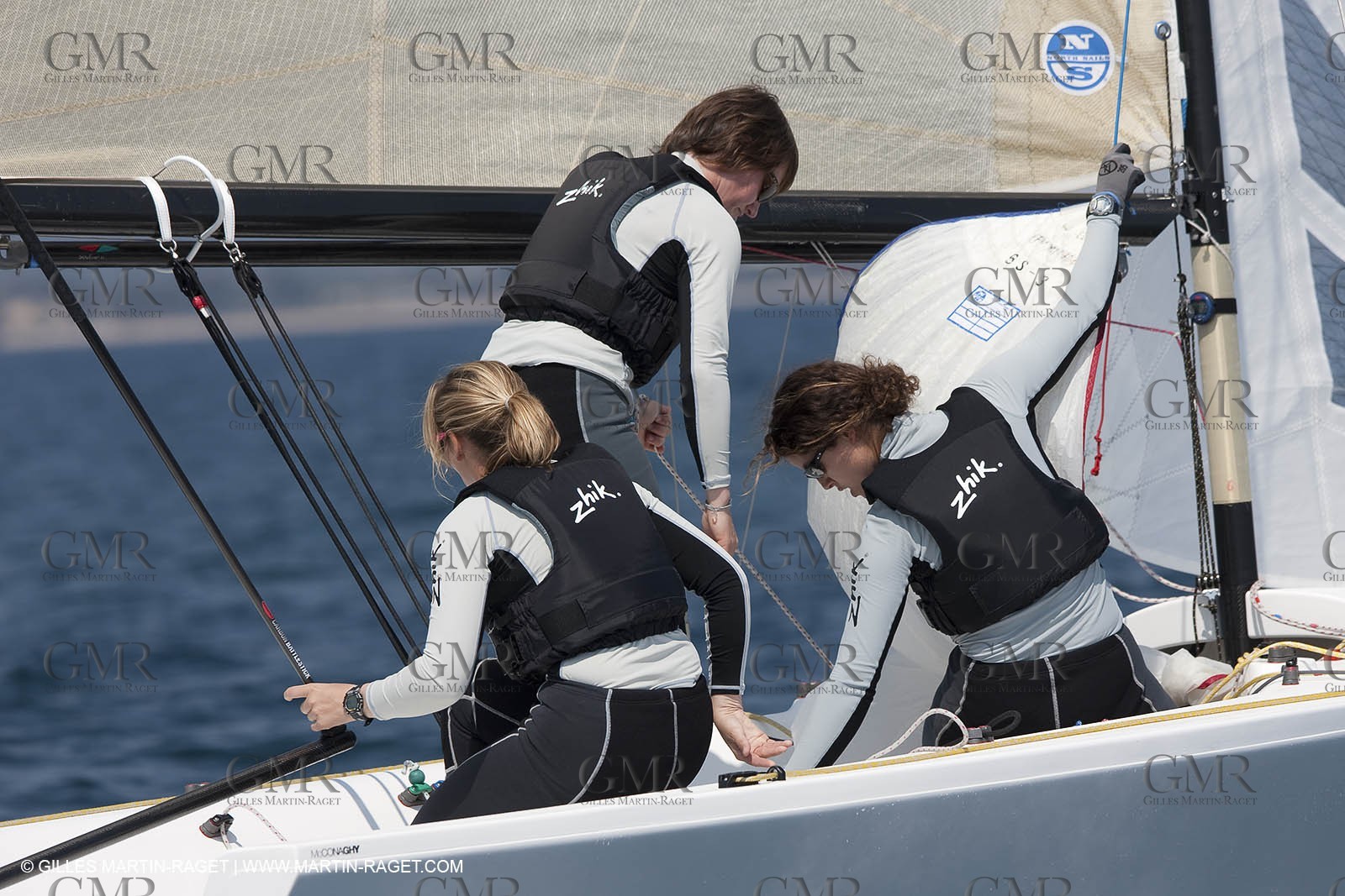 20 04 2010 - Hyères (FRA,83) - SOF 2010 - Zhik Team - women Match Racing - Leroy Pruvot  Bertrand