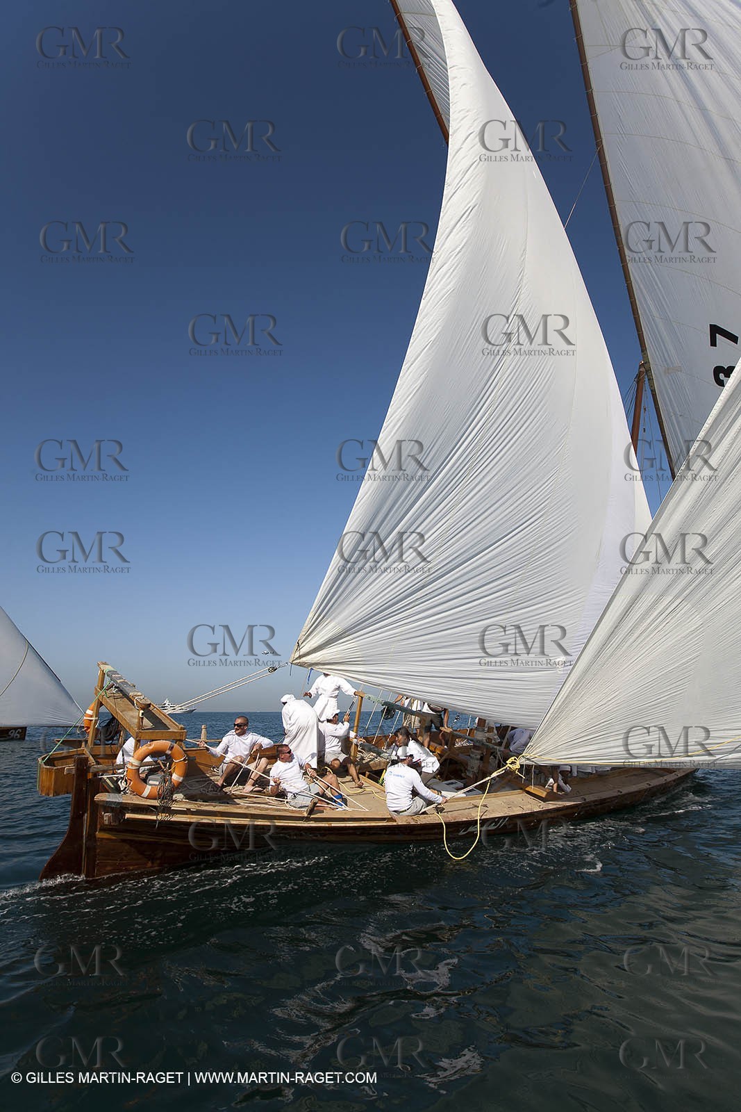 20 11 2010 - Dubai (UAE) - Dubai Louis Vuitton Trophy - Traditionnal dhow races for competing teams