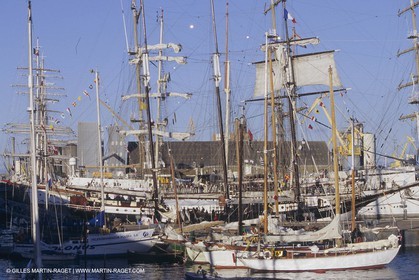 Sailing, Classic yachts (for yacht names check keywords)