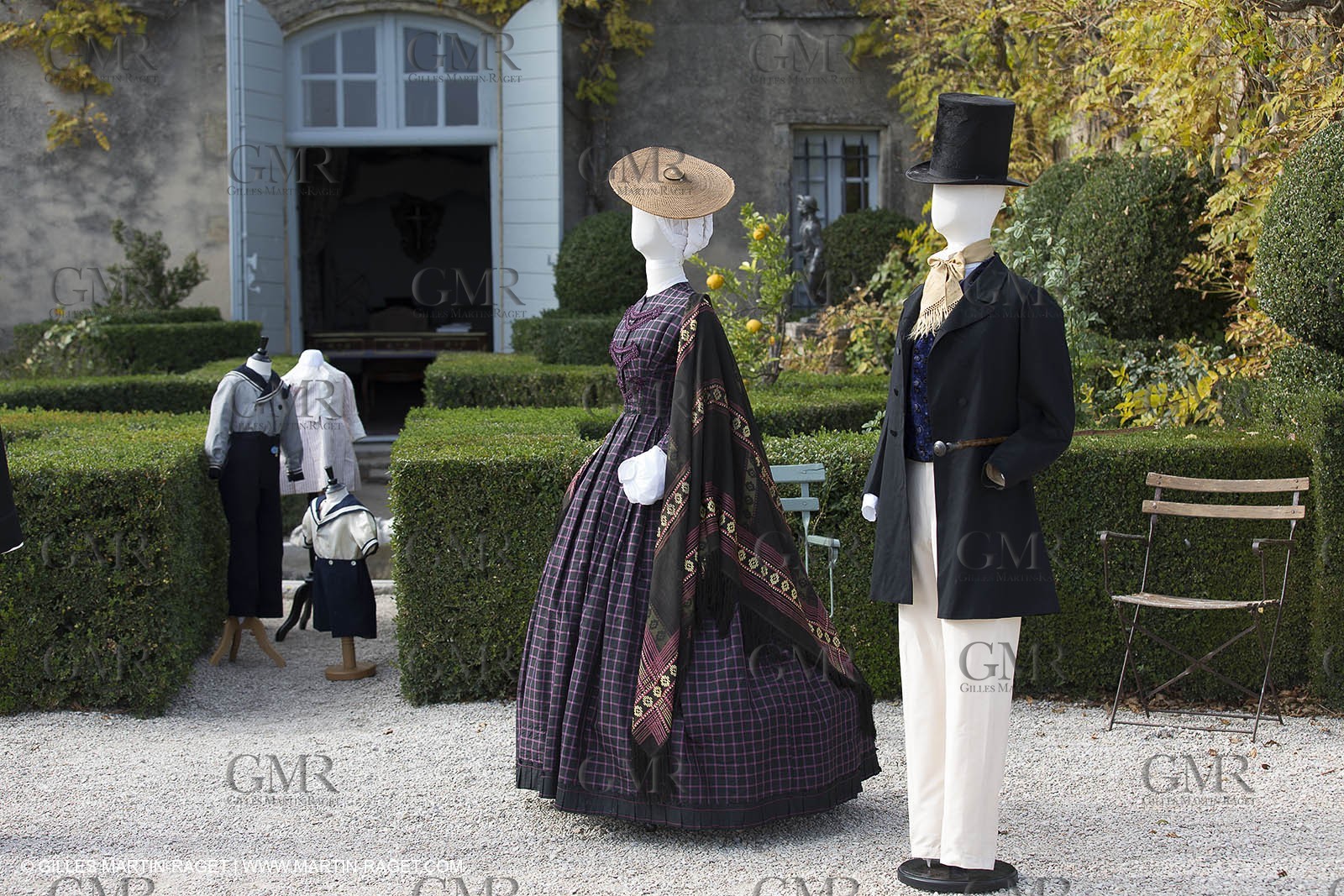 31 10 2013 - Ansouis (FRA,84) - Ansouis castle - Costumes of the exhibit Men costumes