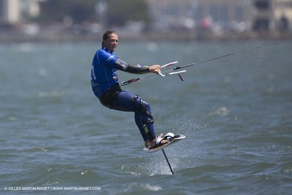 20 08 2013 - San Francisco (USA,CA) - French speed kit surfer Alex Caizergues sails with  Red Bull Youth America's Cup tem Next World Energy