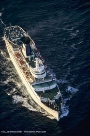 Paquebots, liners, cruise ships