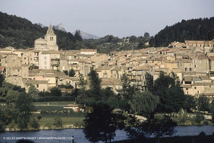 France, Provence, Haute Provence, Val de Durance, Durance river valley, Sisteron