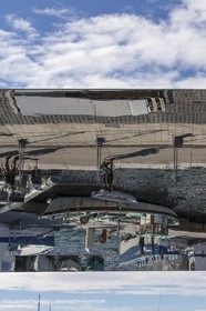 04 02 2013 - Marseille (FRA,13) - Renovation du Quai de la Fraternité (Vieux Port), pose de l'ombrière