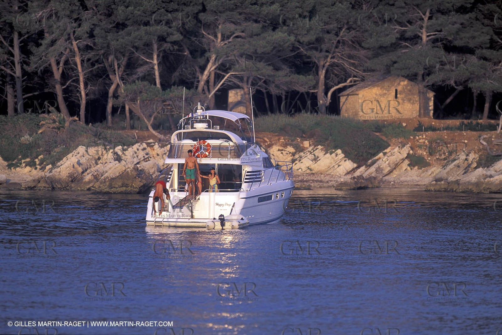 Motor boat running