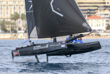 09 04 2016, Cannes (FRA, 06), Flying Phantom Series Cannes 2016