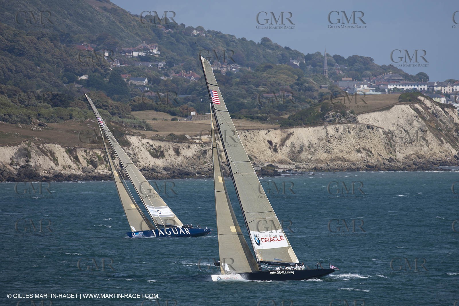 05 08 2010 - Cowes (UK, IOW) - The 1851 Cup -  BMW ORACLE Racing -  - Round The Island Race - Passing Ste Catherine Lighthouse.
