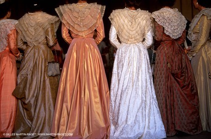 Arlésiennes en costume