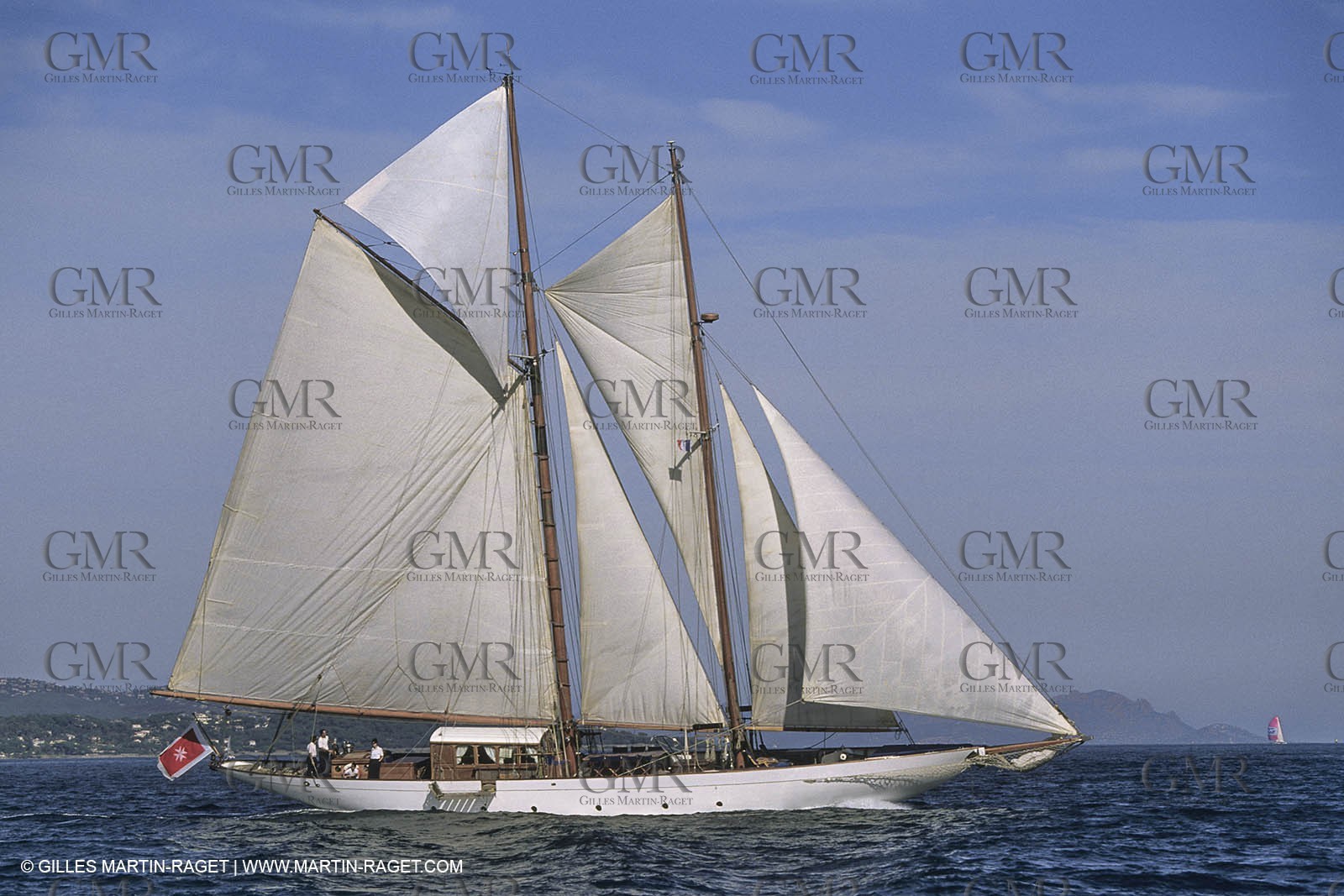 Classic Yachts, Weatherbird