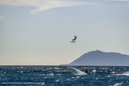 Watersports, Kite surfing